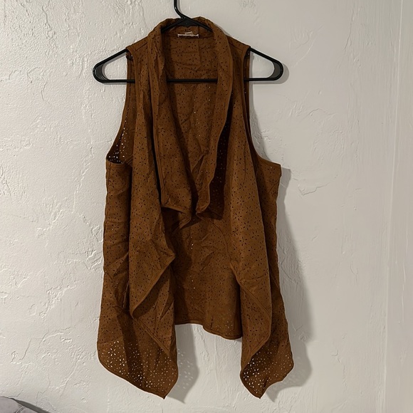 TCEC Jackets & Blazers - TCEC faux suede hippy/western/groovy vest! Size Medium